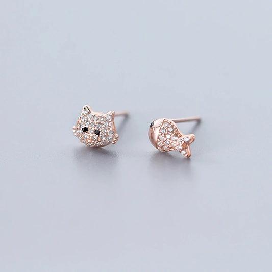Dazzzling Clear CZ Cute Cat Face Fish Asymmetry Stud Earring for Women 925 Sterling Silver Animal Ear Studs Fine Jewelry