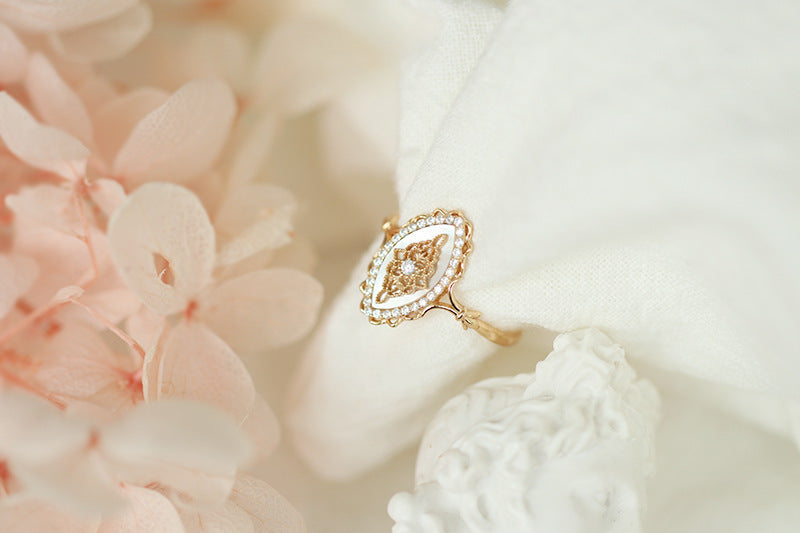 Sterling Silver Shell & Crown Ring