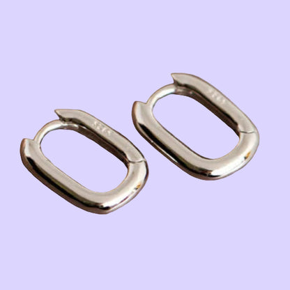 Chunky Oval Huggies