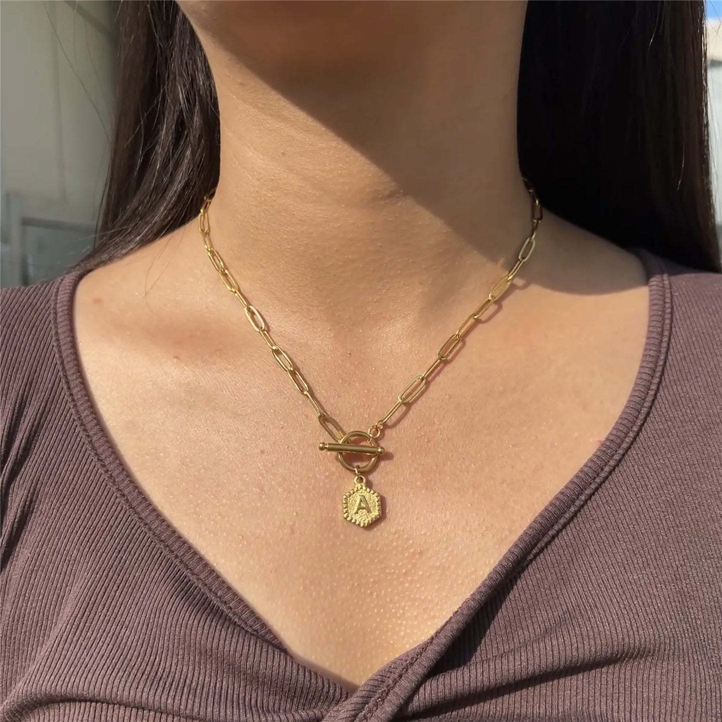 Stainless Steel Geometry Tag 26 Letter Initial Pendant Necklaces for Women Alphabet Toggle Choker Necklace Name Jewelry