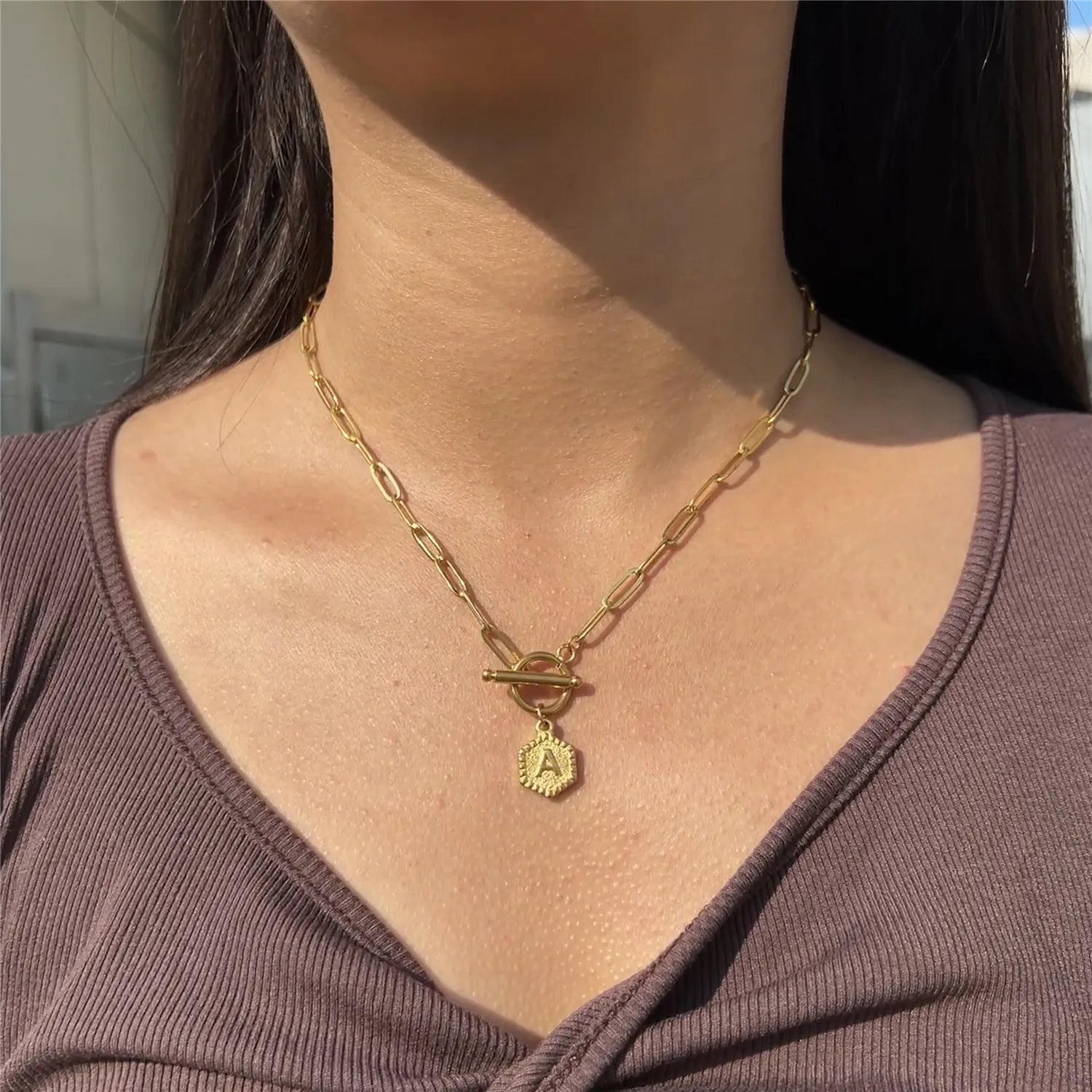 Stainless Steel Geometry Tag 26 Letter Initial Pendant Necklaces for Women Alphabet Toggle Choker Necklace Name Jewelry