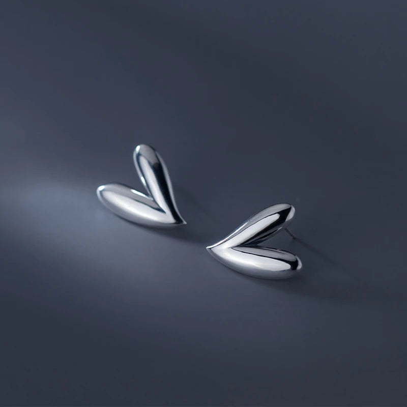 Shining Heart Smooth Studs