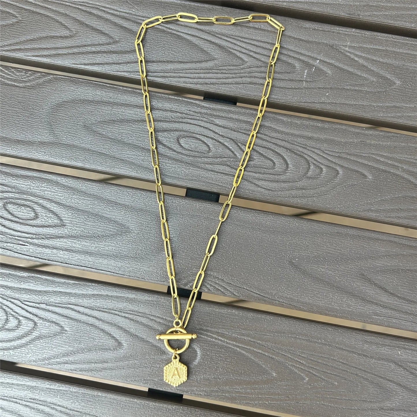 Stainless Steel Geometry Tag 26 Letter Initial Pendant Necklaces for Women Alphabet Toggle Choker Necklace Name Jewelry